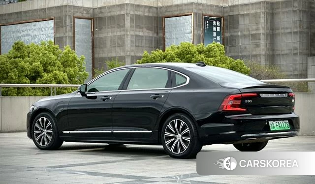 Volvo S90 PHEV id 4211836 из Китая 8