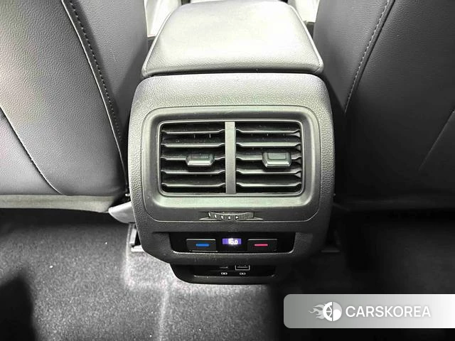 Volkswagen Touran L id 4256824 из Китая 9