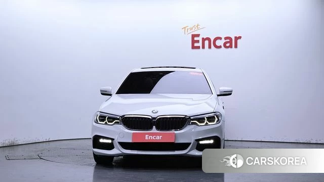 BMW 5 Series (G30) id 4594724 из Кореи 12