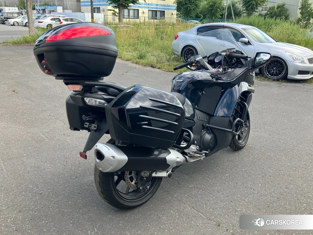 Проданный Kawasaki 1400GTR 2012 из Японии