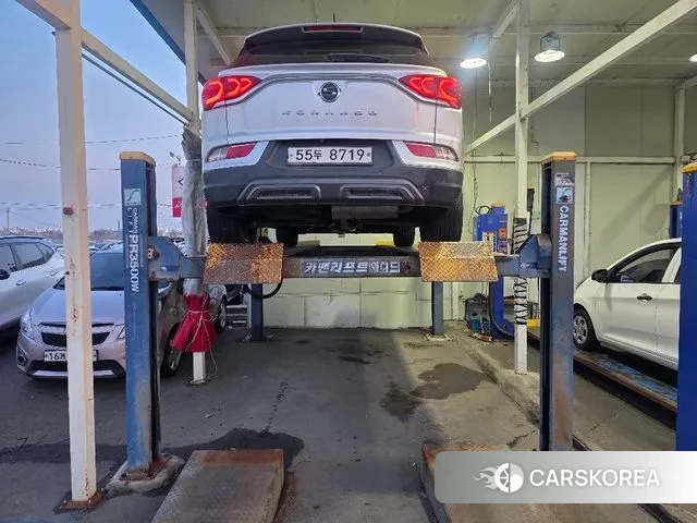 Ssangyong Beautiful Korando 2019 Серебристо-серый из Кореи, фото 2