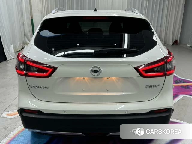 Nissan Qashqai 2021 Белый из Китая, фото 2