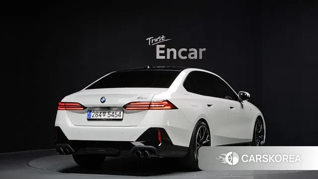 BMW 5 Series (G60) id 3316551 из Кореи 12