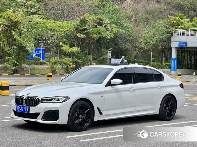 BMW 5 series 2022 Белый из Китая, фото 5