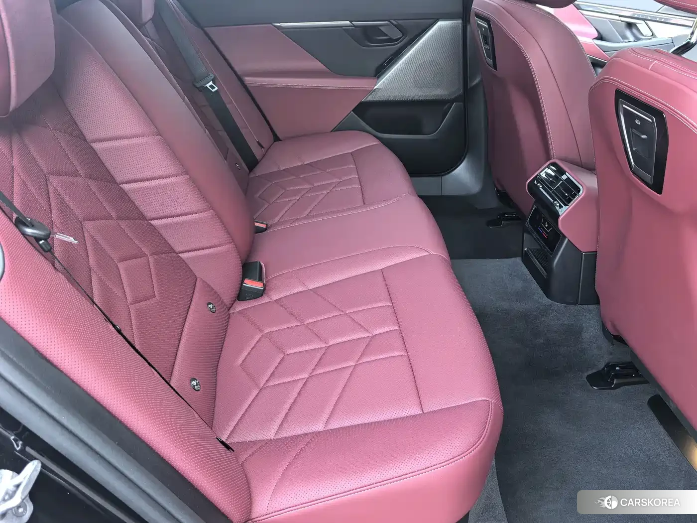BMW i5 id 4628996 из Китая 12