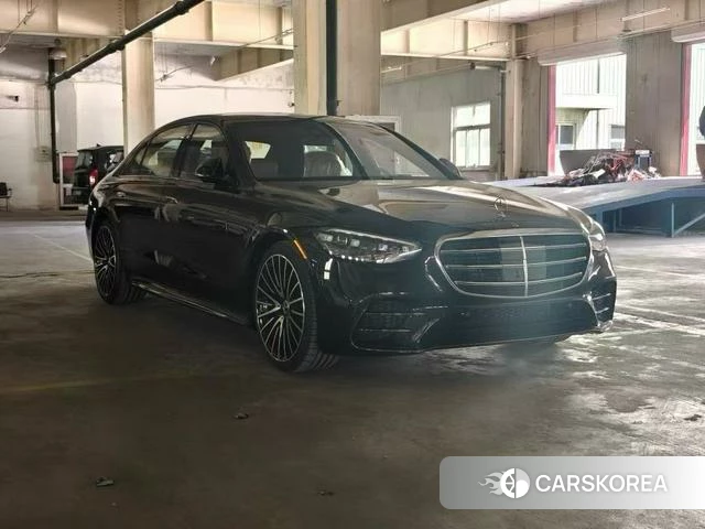 Mercedes-Benz S-class 2025 Черный из Китая, фото 2