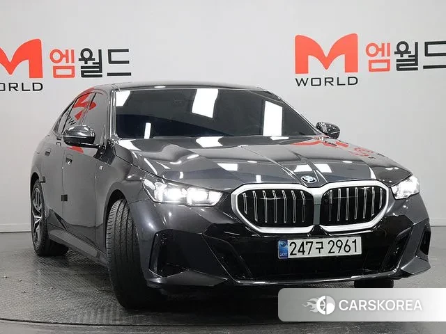 BMW 5 Series (G60) id 3457219 из Кореи 12