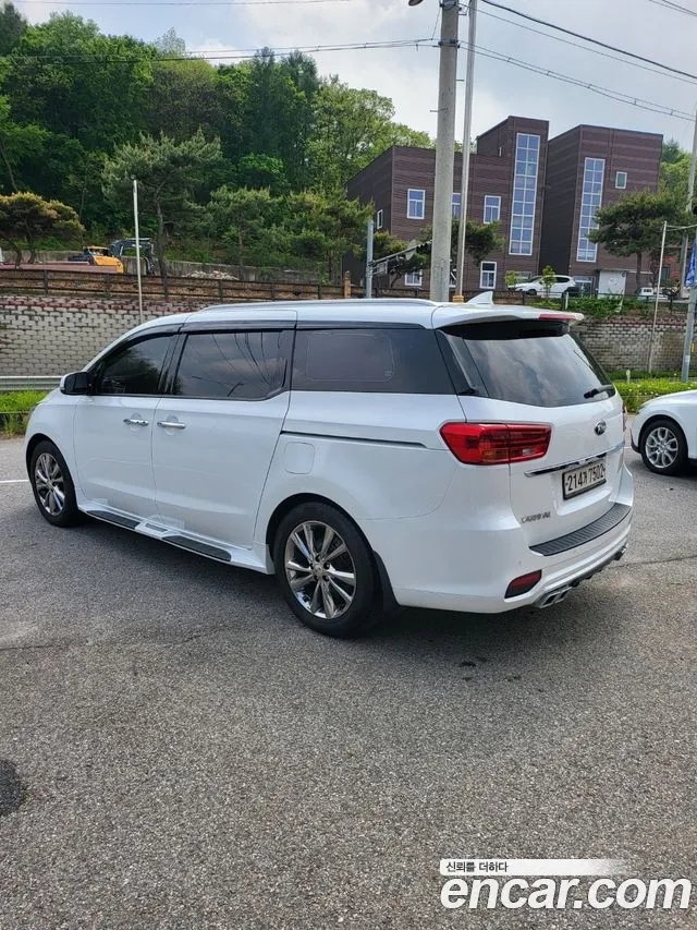 Kia The New Carnival id 2710004 из Кореи 8