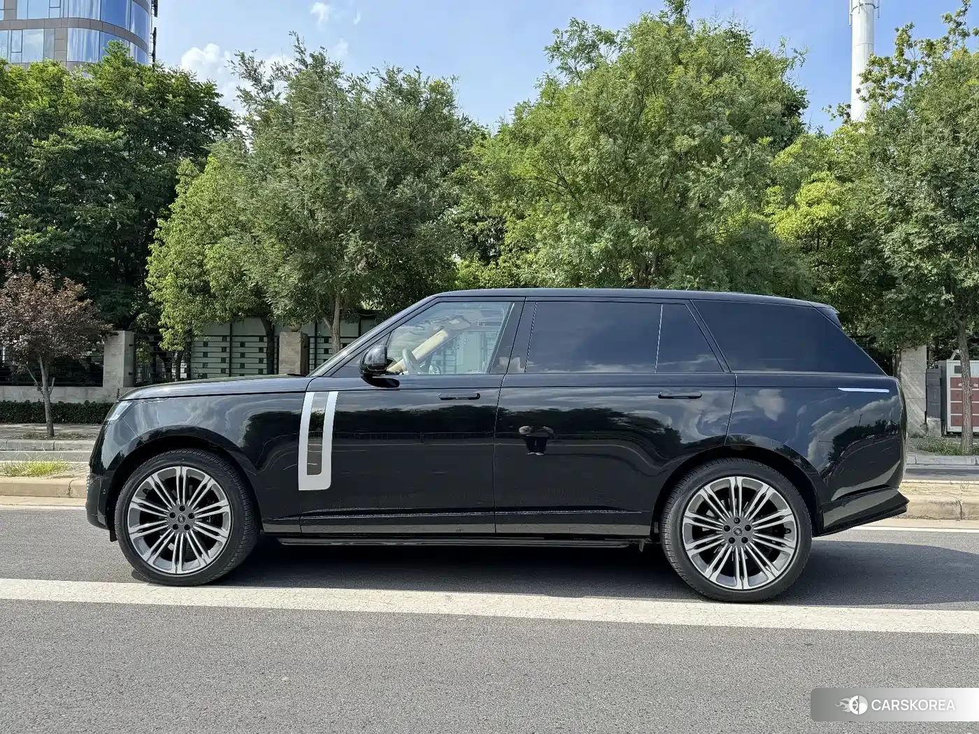 Land Rover Range Rover 2024 Черный из Китая, фото 4