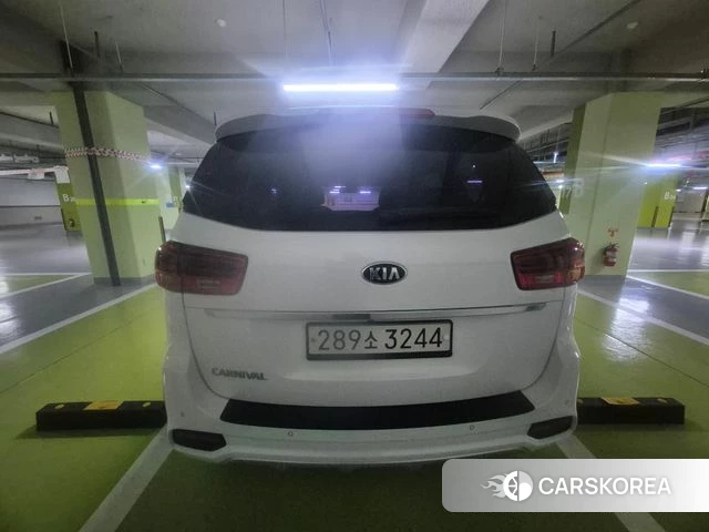 Kia The New Carnival 2019 Белый из Кореи, фото 2