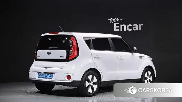 Kia Soul EV id 3076857 из Кореи 12