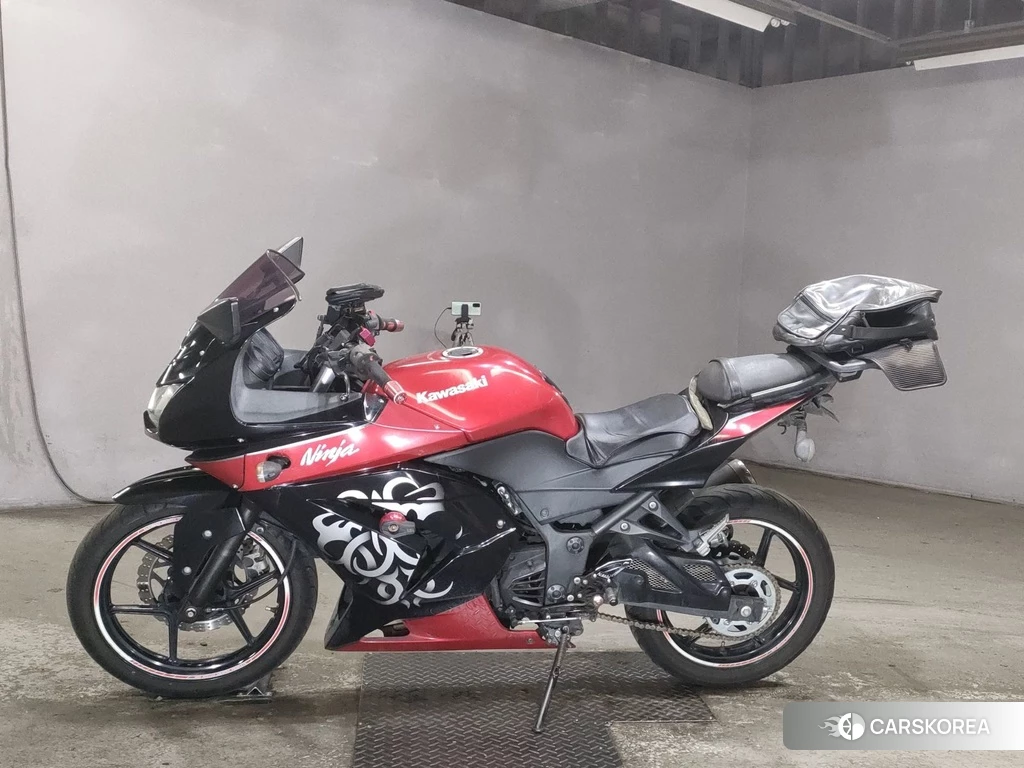 Проданный Kawasaki NINJA 250R id 4171116 из Японии, фото 2