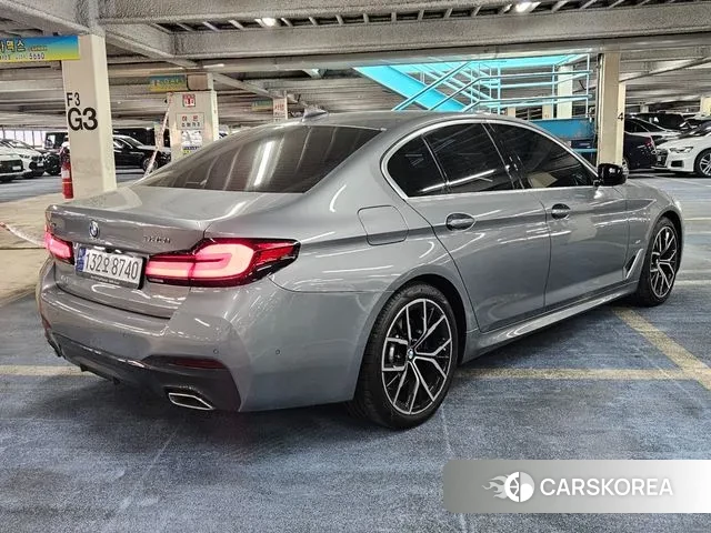 BMW 5 Series (G30) id 3740055 из Кореи 7