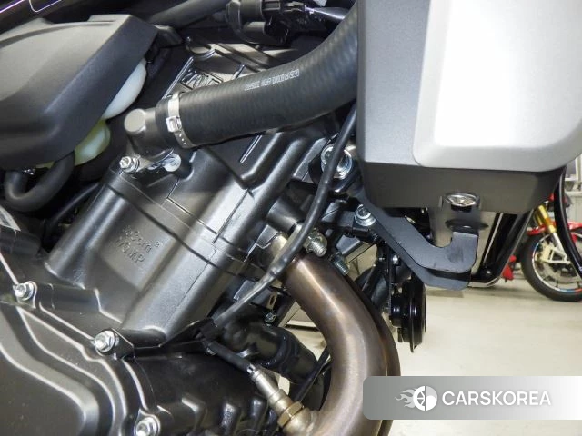 Engine photo