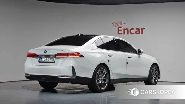 BMW 5 Series (G60) id 4681833 из Кореи 12