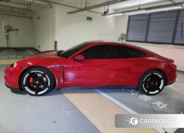 Porsche Taycan 2022 Красный из Кореи, фото 2