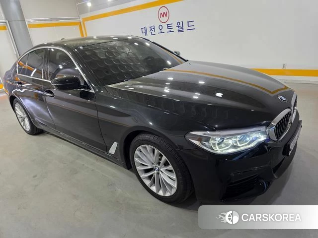 BMW 5 Series (G30) id 4269449 из Кореи 12