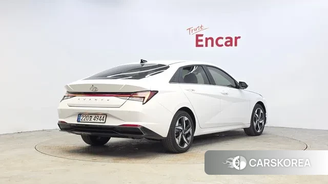 Hyundai Avante Hybrid (CN7) id 3770463 из Кореи 12