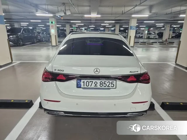 Mercedes-Benz E-Class W214 2024 Белый из Кореи, фото 4