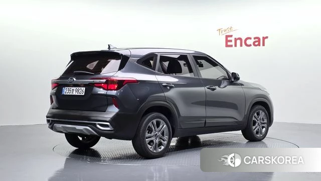 Kia Seltos id 4476350 из Кореи 12
