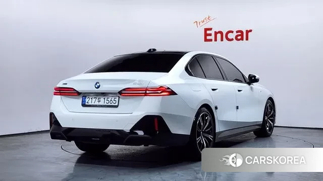 BMW 5 Series (G60) id 3684691 из Кореи 12