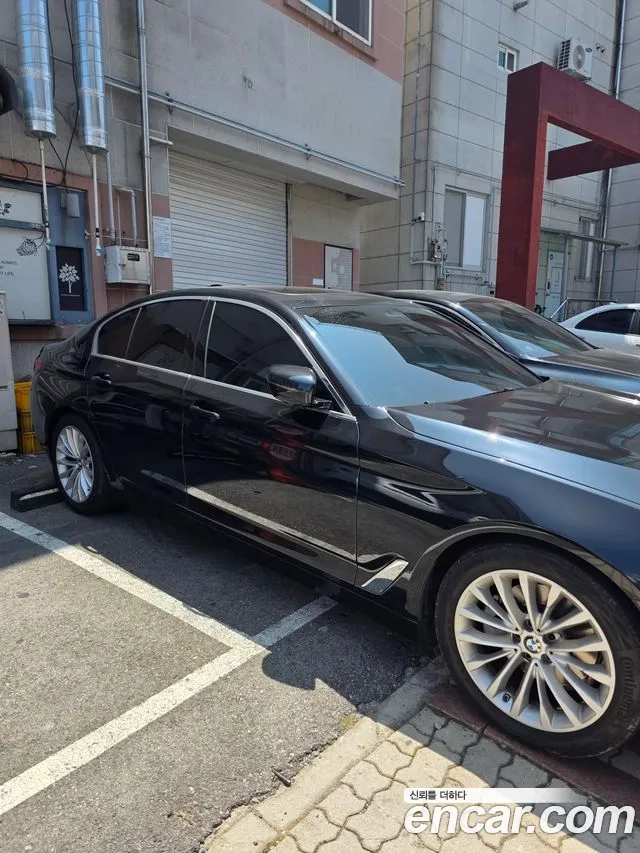 BMW 5 Series (G30) 2023 Черный из Кореи, фото 2