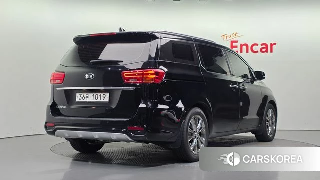 Kia The New Carnival id 4895185 из Кореи 12