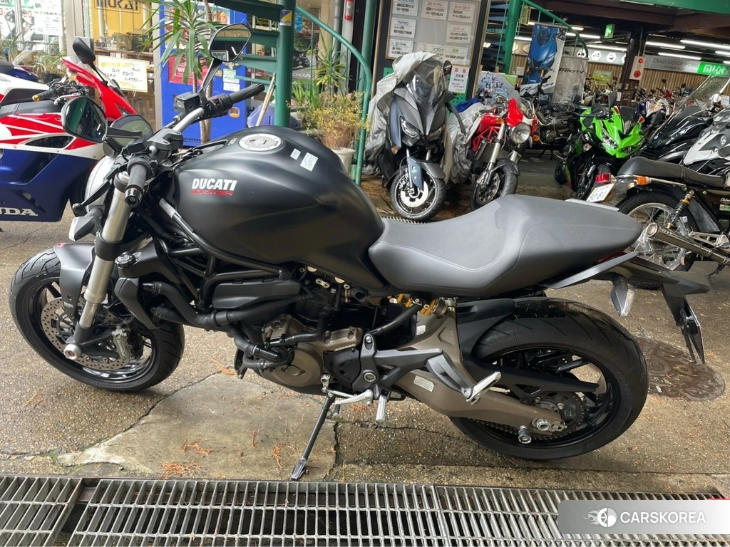 Проданный Ducati MONSTER 821 2015 из Японии, фото 2