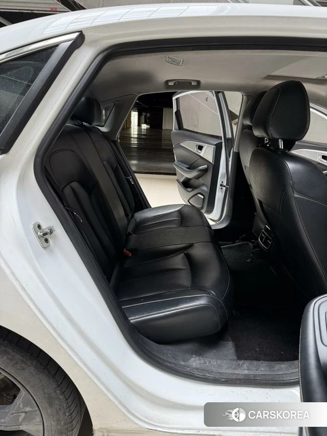 Roewe ei6 MAX 2021 Белый из Китая, фото 2