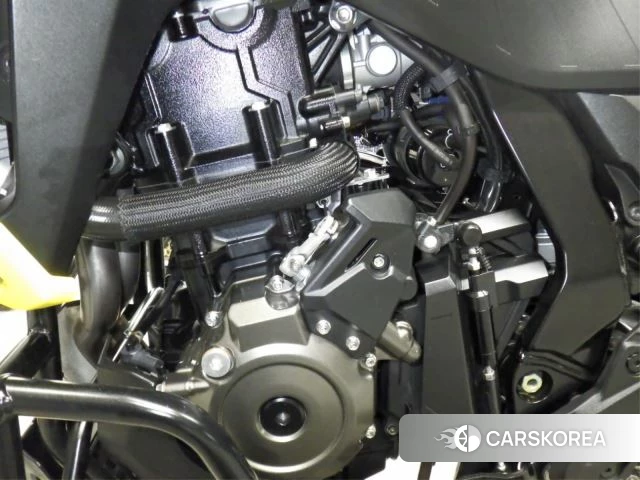Engine photo