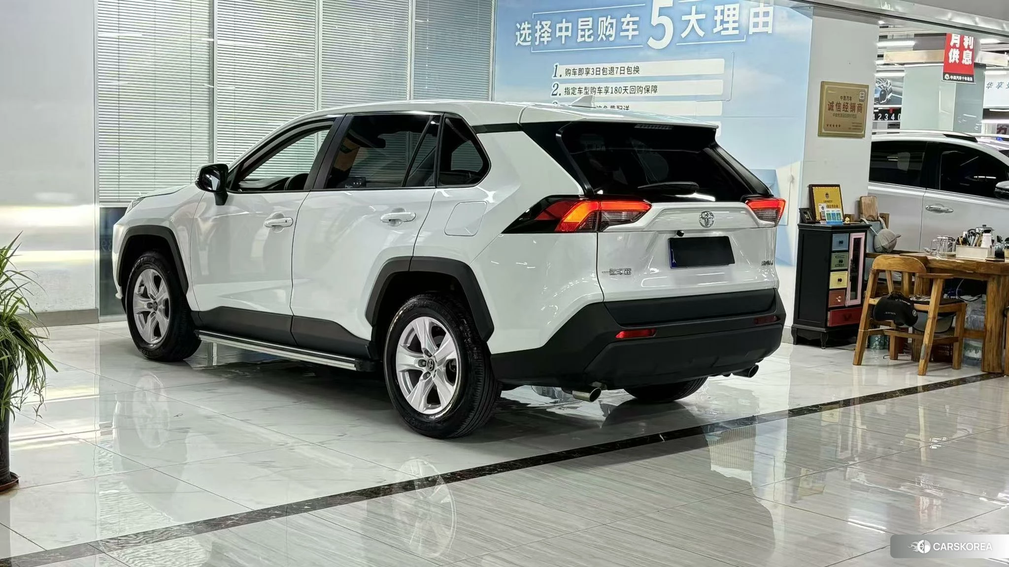 Toyota RAV4 Rongfang 2024 Белый из Китая, фото 2