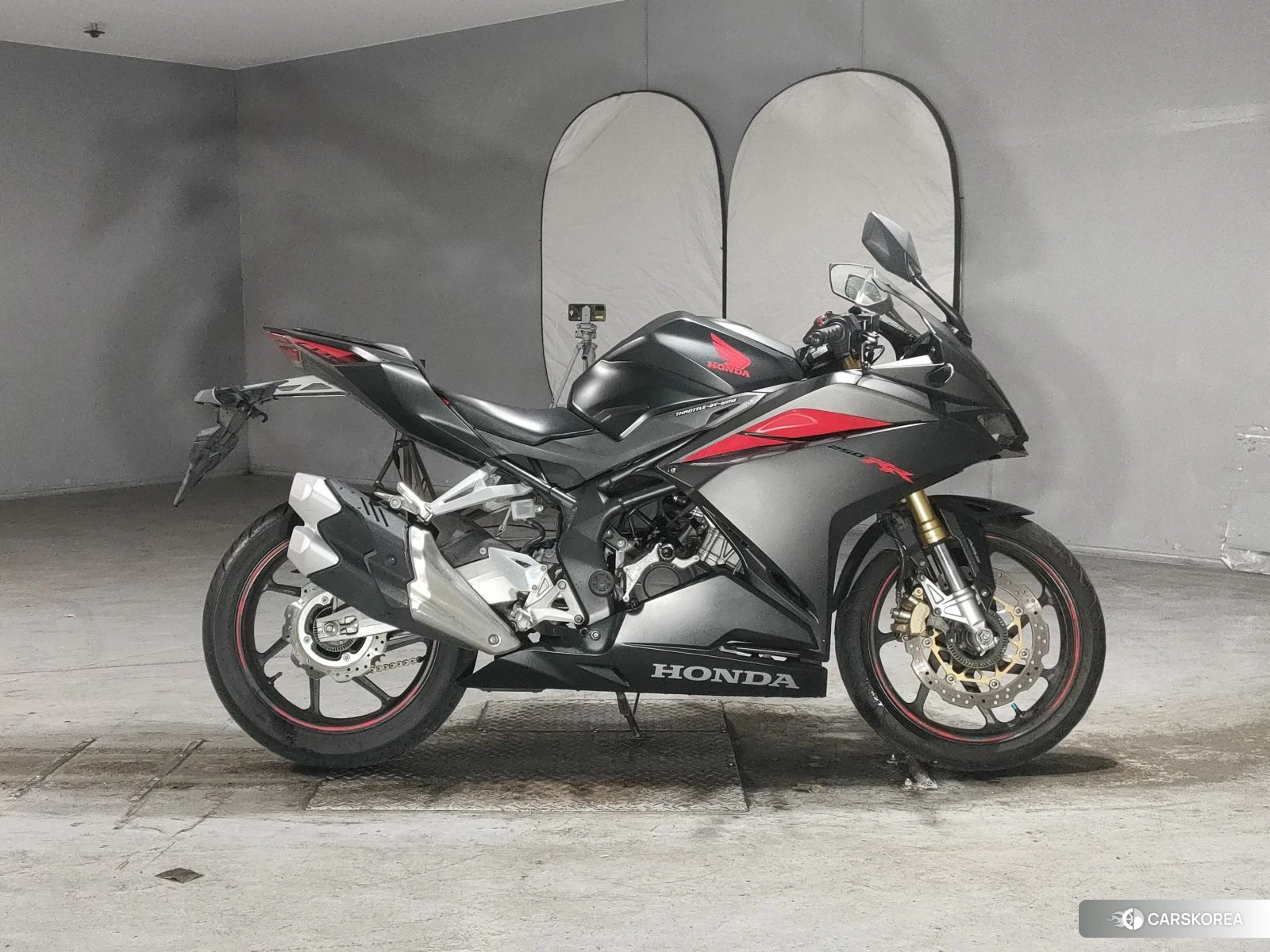 Проданный Honda CBR250RR id 4193010 из Японии, фото 2