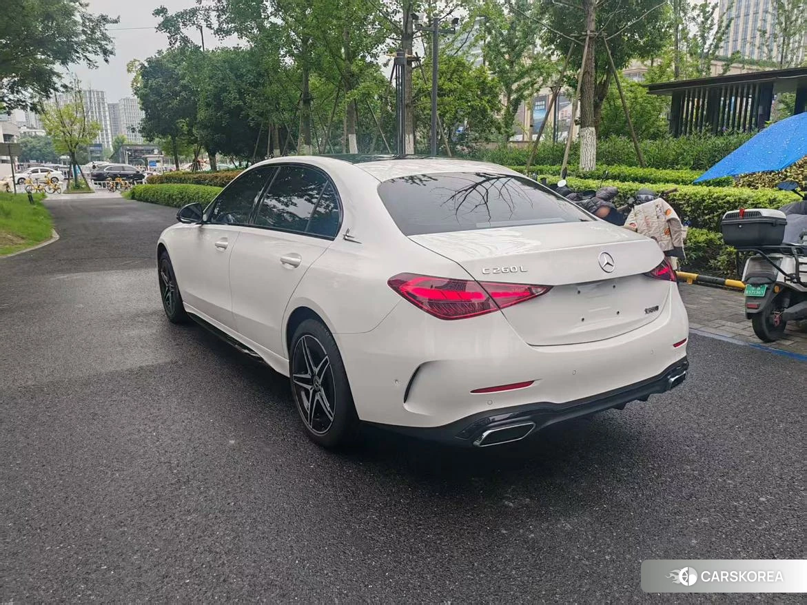 Mercedes-Benz Class C 2024 Белый из Китая, фото 2