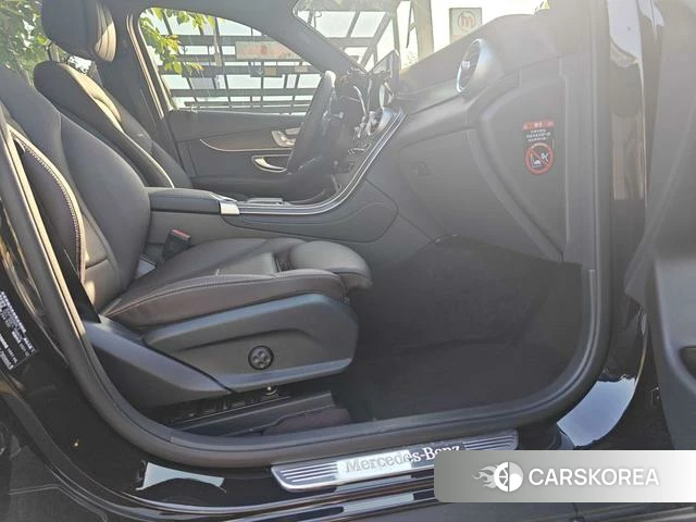 Mercedes-Benz GLC 2022 Черный из Китая, фото 6