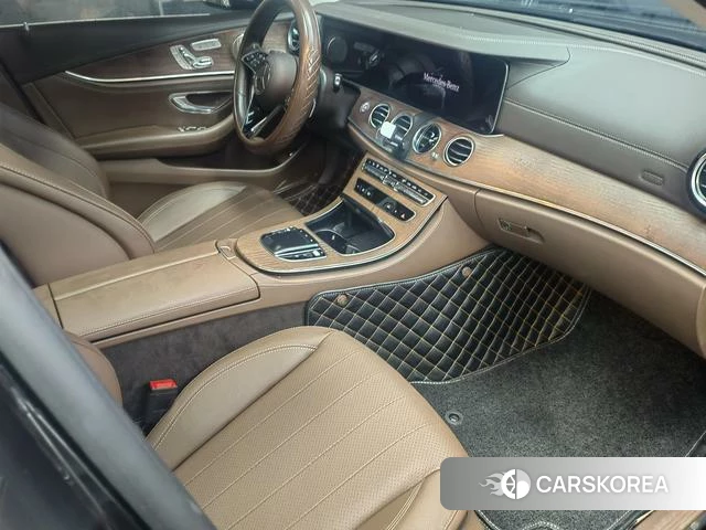 Mercedes-Benz E-class 2021 Черный из Китая, фото 2