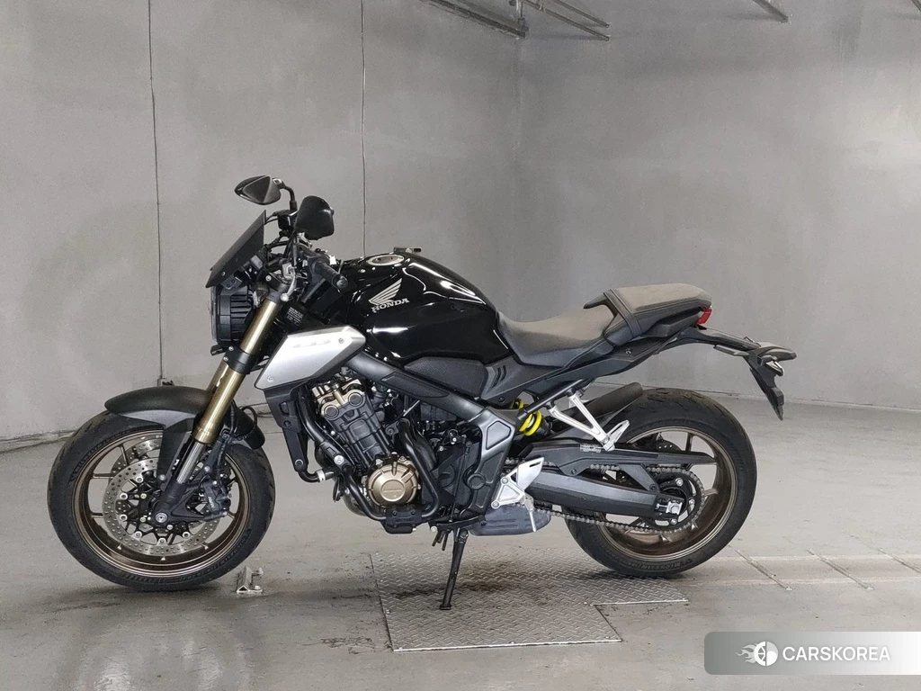Проданный Honda CB650R 2020 из Японии, фото 2