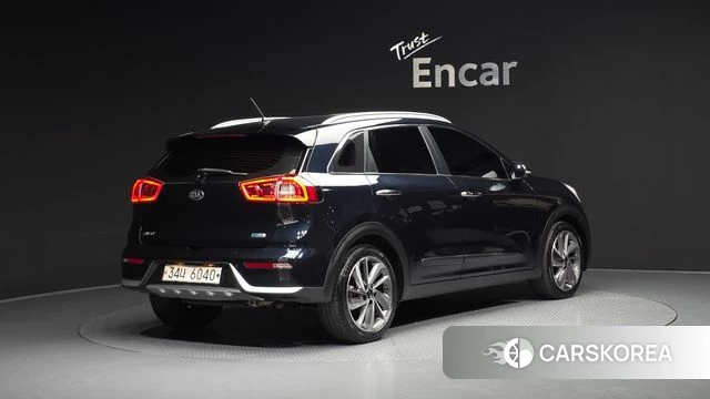 Kia Niro id 3905919 из Кореи 12