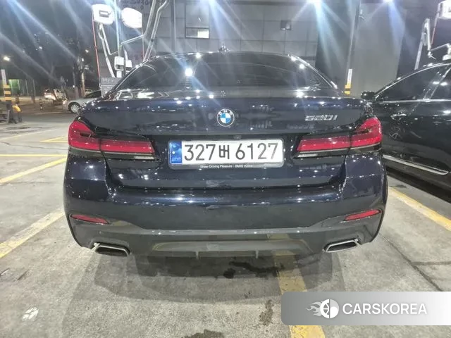 BMW 5 Series (G30) 2022 Черный из Кореи, фото 2