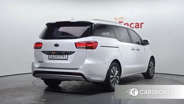 Kia All New Carnival id 3608468 из Кореи 12