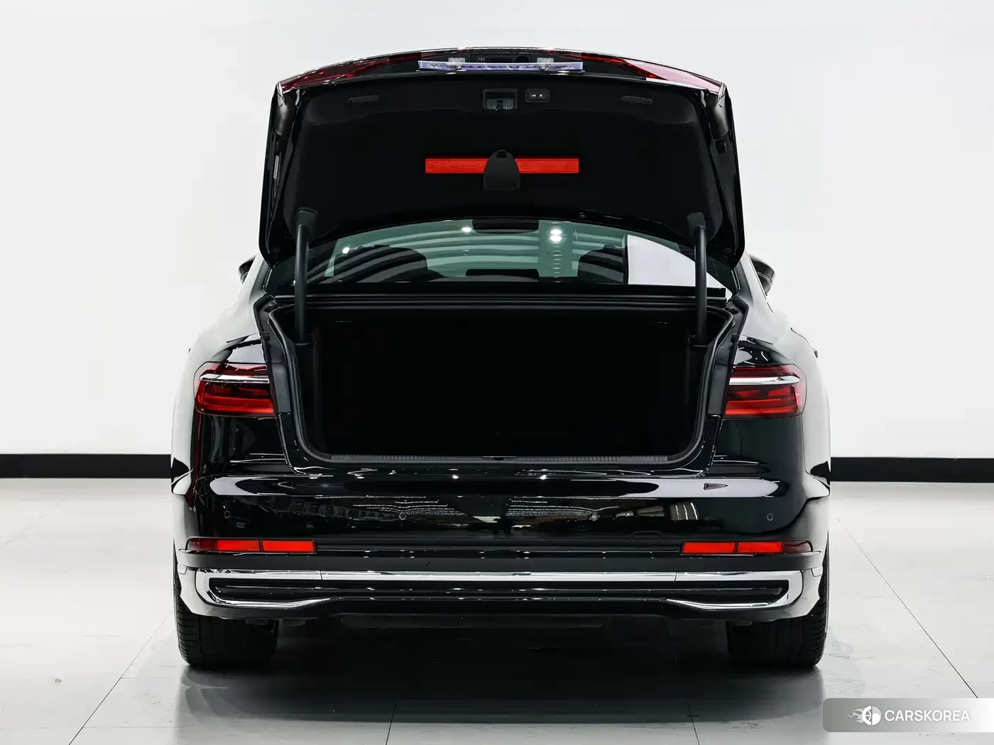 Audi A8 id 4686035 из Китая 12