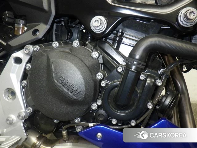 Engine photo