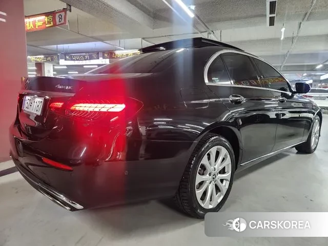 Mercedes-Benz E-Class W213 id 3713656 из Кореи 12