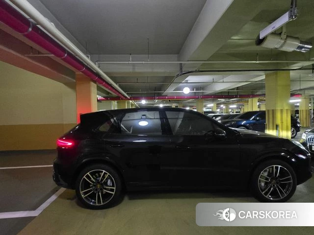 Porsche Cayenne (PO536) 2021 Черный из Кореи, фото 2