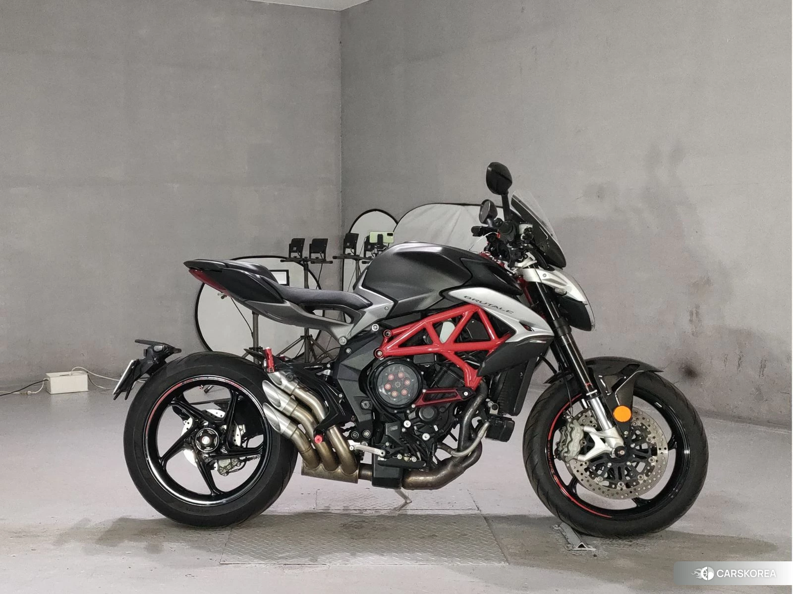 Проданный MV AGUSTA BRUTALE 800 2016 из Японии, фото 2