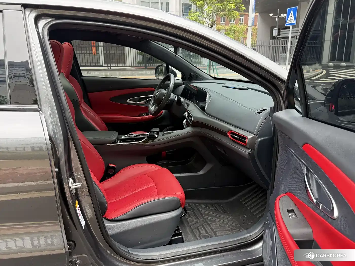 Chang'an Changan UNI-T id 4546249 из Китая 8