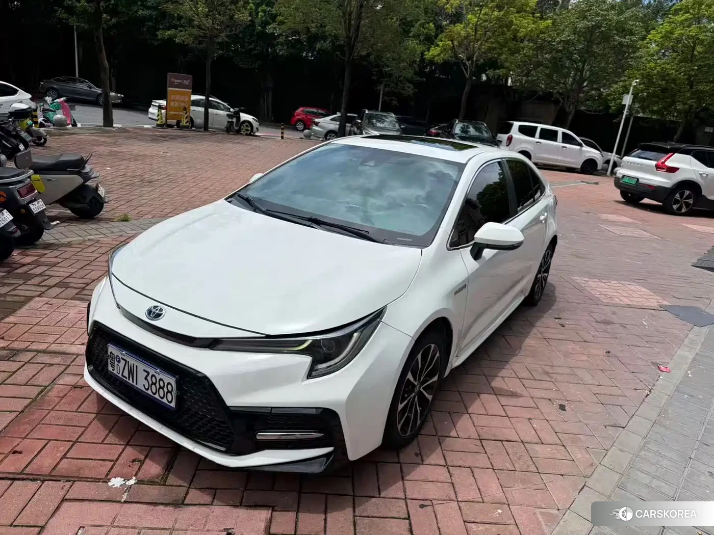 Toyota Levin 2022 Белый из Китая, фото 2