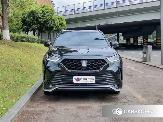Toyota Crown Lufang 2023 Черный из Китая, фото 2