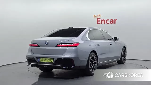 BMW 7 Series (G70) id 3011117 из Кореи 12