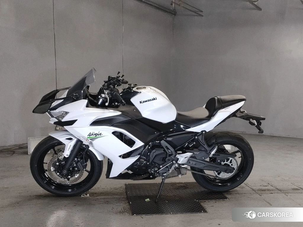 Проданный Kawasaki NINJA 650 id 4171948 из Японии