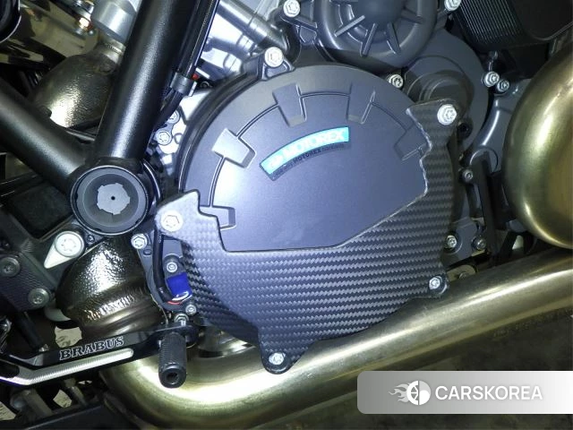 Engine photo